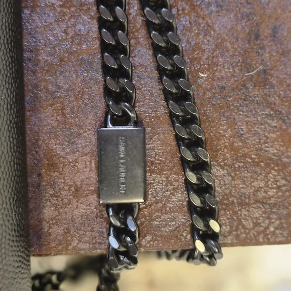 Yves Saint Laurent Black Leather Shoulder Bag - Picture 6 of 9